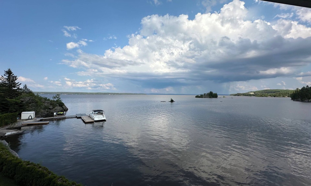 Timiskaming District House | Superior King Suite - Private Entrance - Lakeview