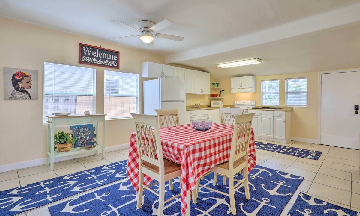 Vilano Beach Cottage | Surfside Oceanfront Cottage w/Beach Access!