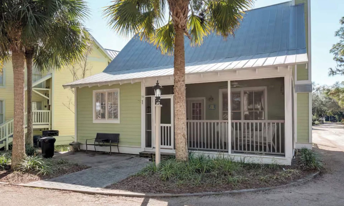 Steinhatchee Cottage | Sweet Key Lime Cottage in Steinhatchee Landing Resort