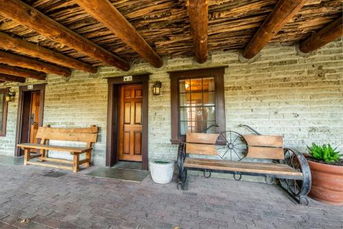 Tanque Verde Cabin | Tanque Verde Guest Ranch