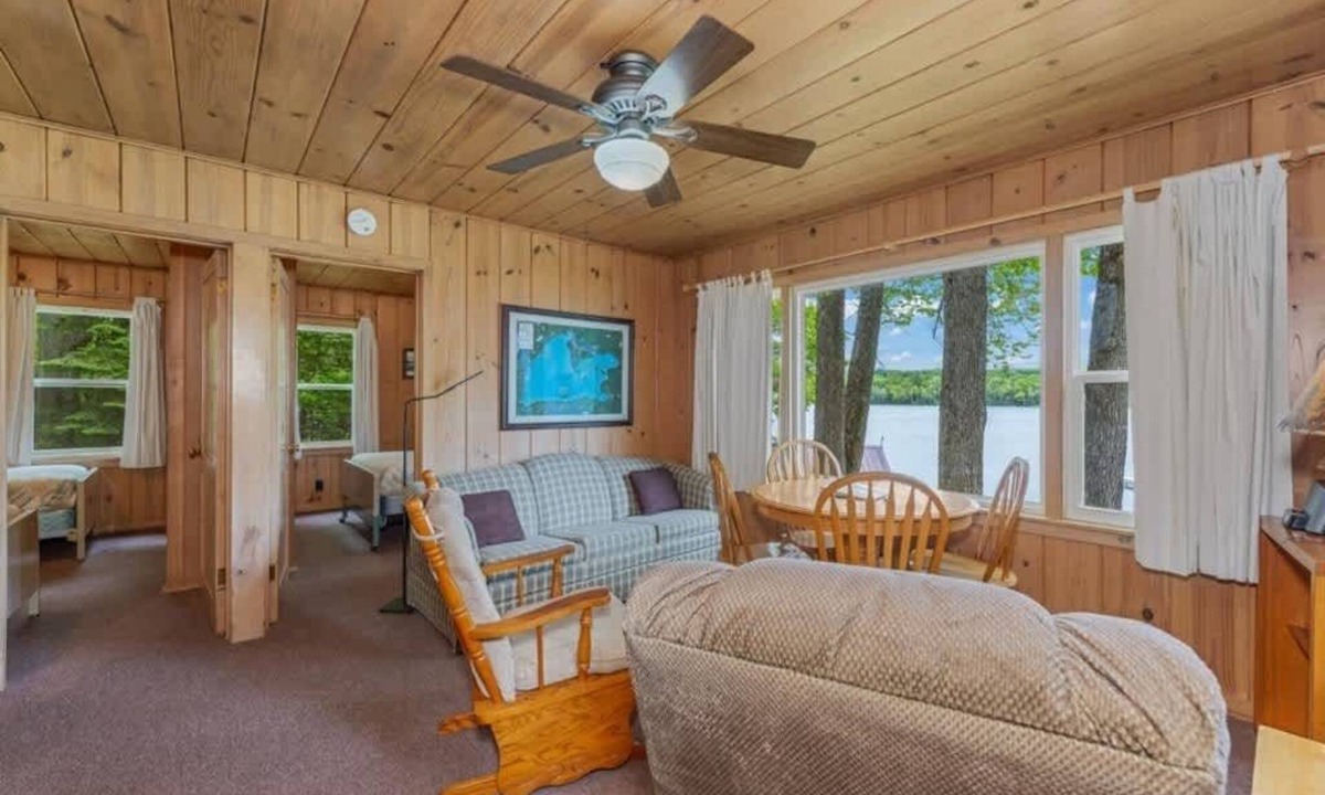 Phelps Cabin | TB8 Thunder Bay Resort Cabin#8