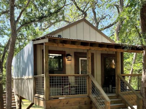 Sutherland Springs Other | Texas Glamping Vacation Waterfront Cabin #18 in Marion, TX