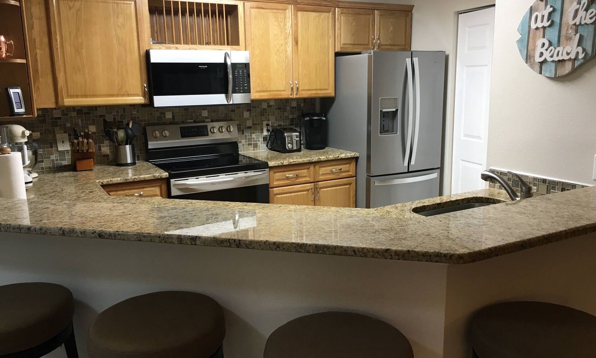Clearwater Condo | The Avalon at Clearwater - Desirable FIRST FLOOR Unit 2 bed - 2 bath