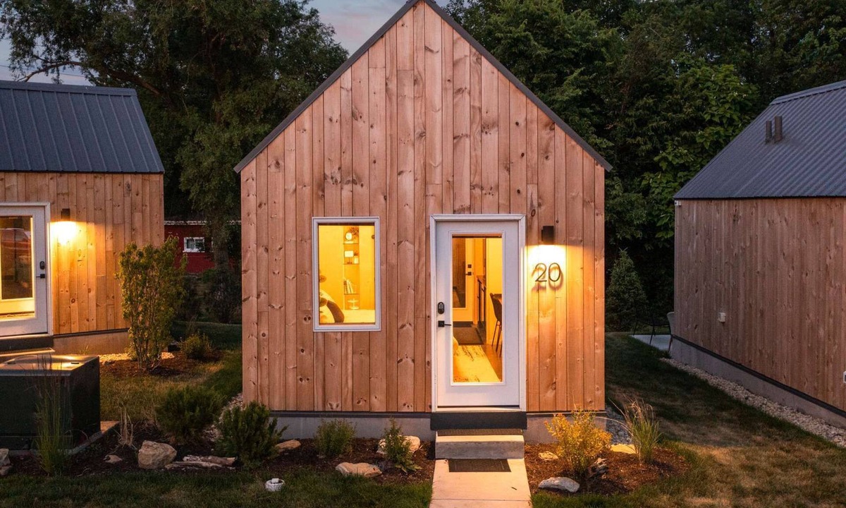 Ottawa Cabin | The Bunkies @ Heritage Harbor