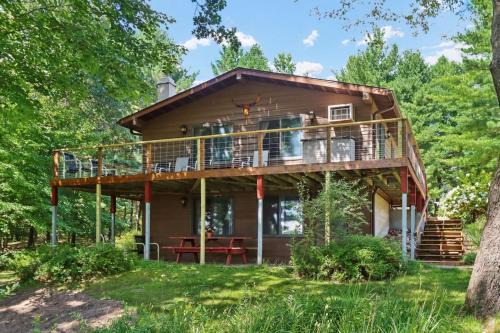 Wisconsin Dells House | The Dells Lakeside Dream - A Waterfront Property