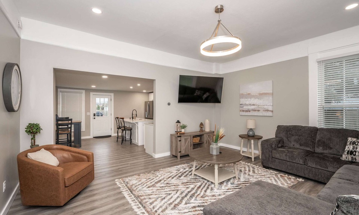Harrison House | The Gathering House - Home for 6