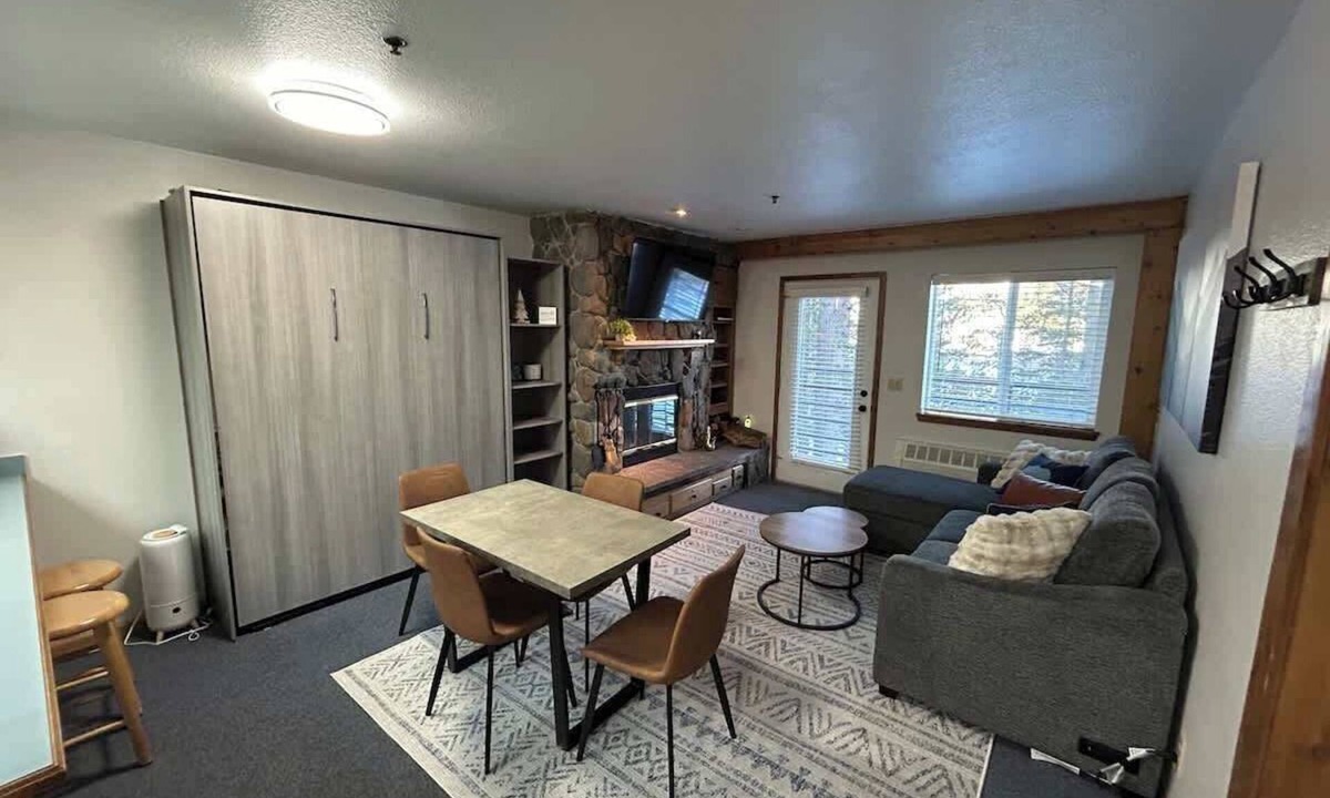 Kirkwood Apartment | The Meadows- Charming 1BD2BA Ski Condo