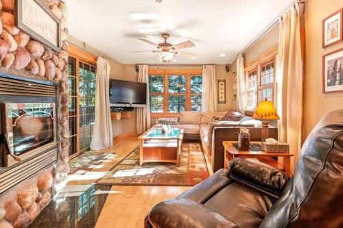 Eagle River House | The Musky Lodge