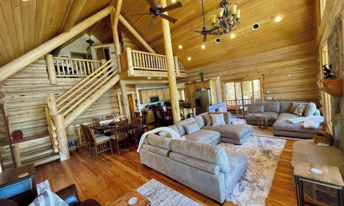 Powder Mountain House | 'The Nest' Rustic Luxury Cabin with Hot Tub & Stunning Views at Powder Mountain