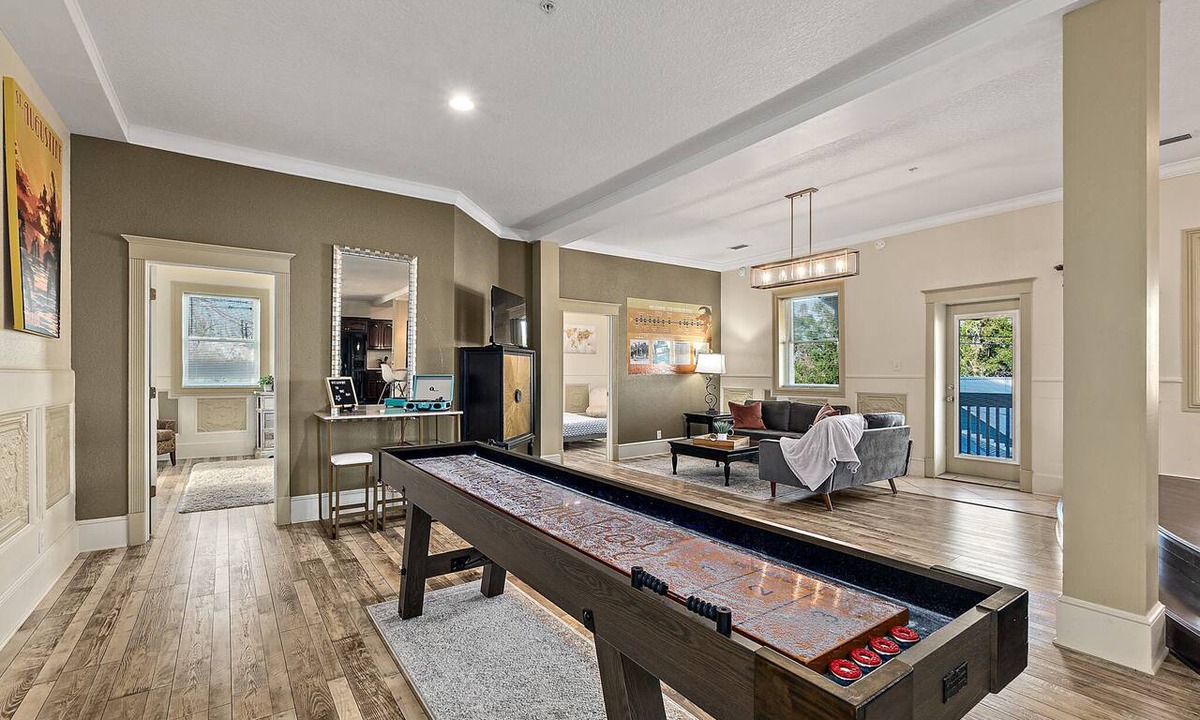 Lincolnville Condo | The Ray - Penthouse Suite - Rooftop View