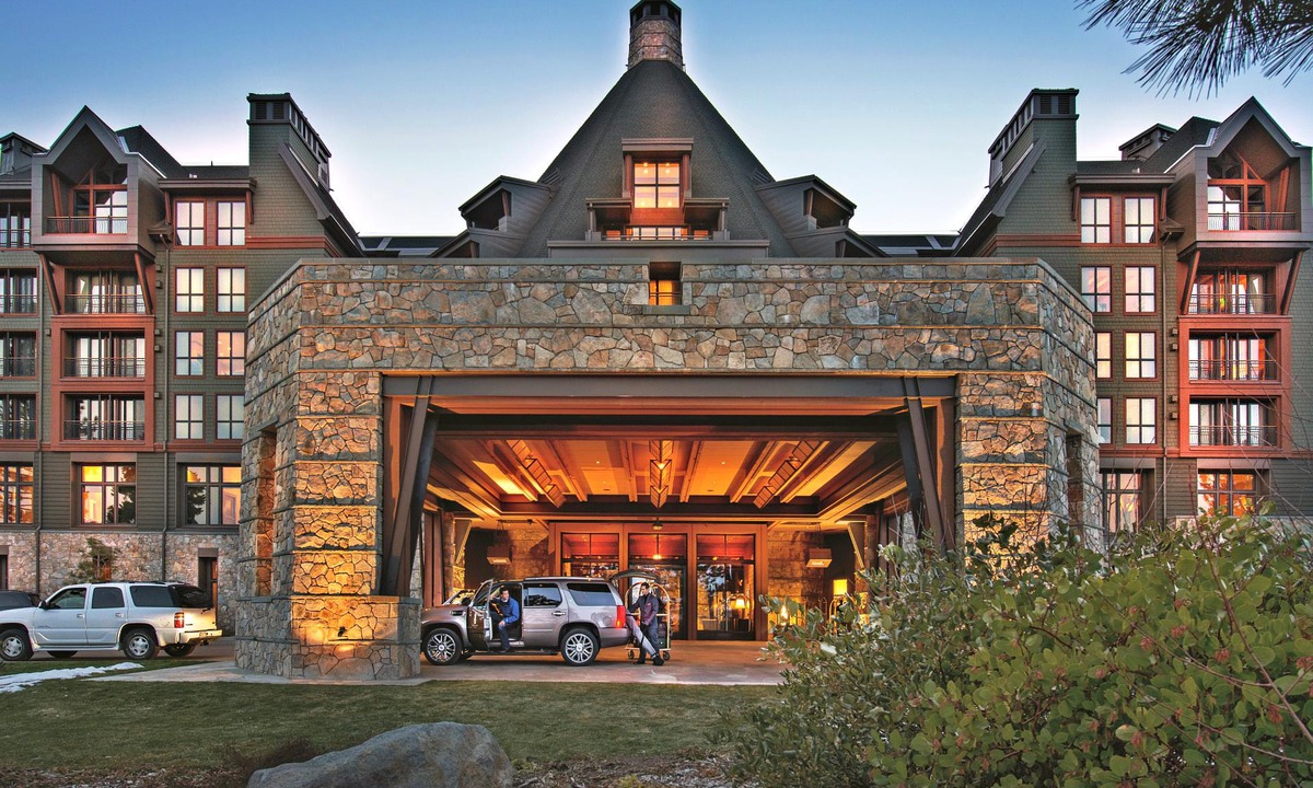 Truckee Hotel | The Ritz-Carlton, Lake Tahoe