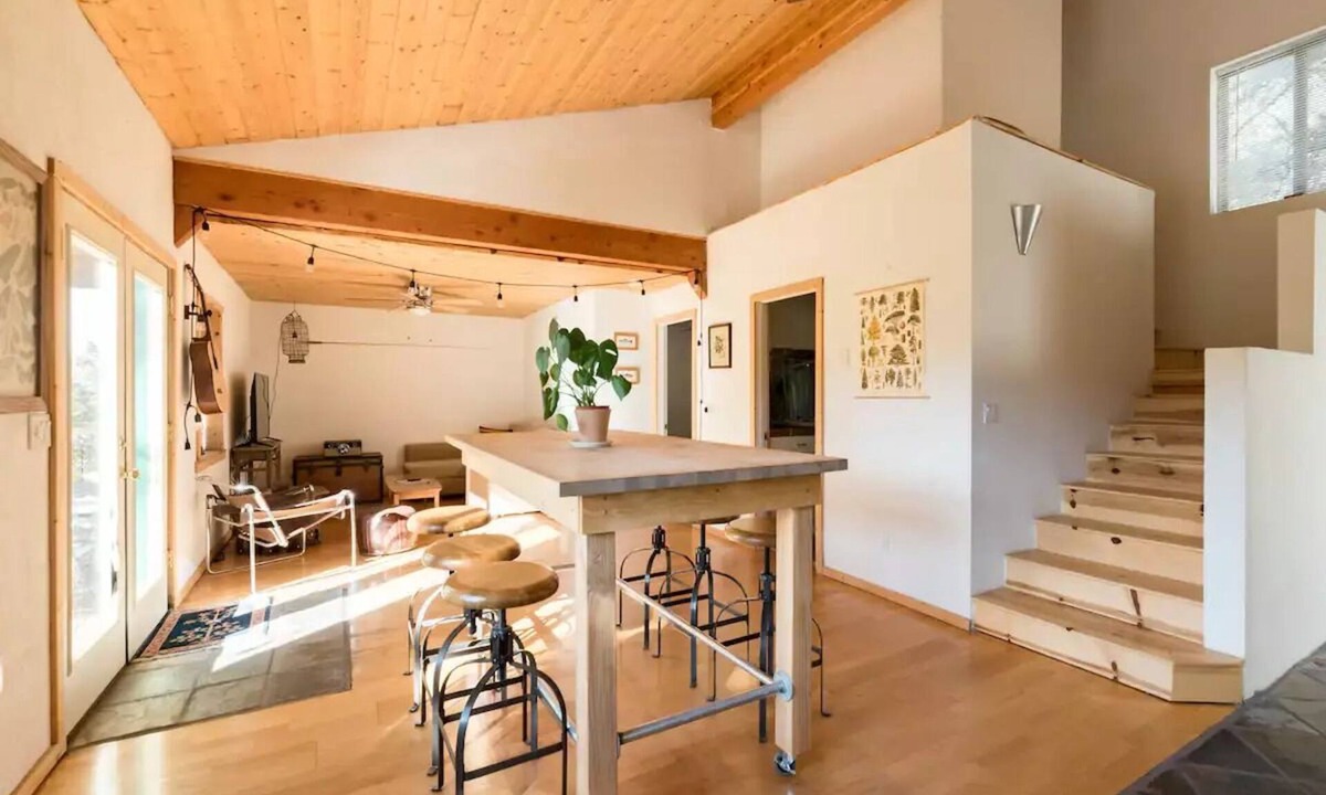 Summerhaven Cabin | "The Treehouse" Cozy cabin at Mt. Lemmon with amazing views!