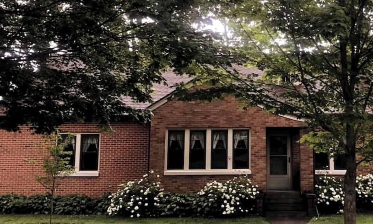 Monterey House | The Wamsley House 9 miles from Culver Academy