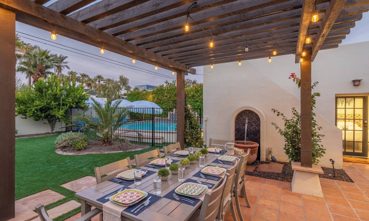 Willo House | Timeless Elegance: Historic Estate w/Pool, Hot Tub + Putting Green