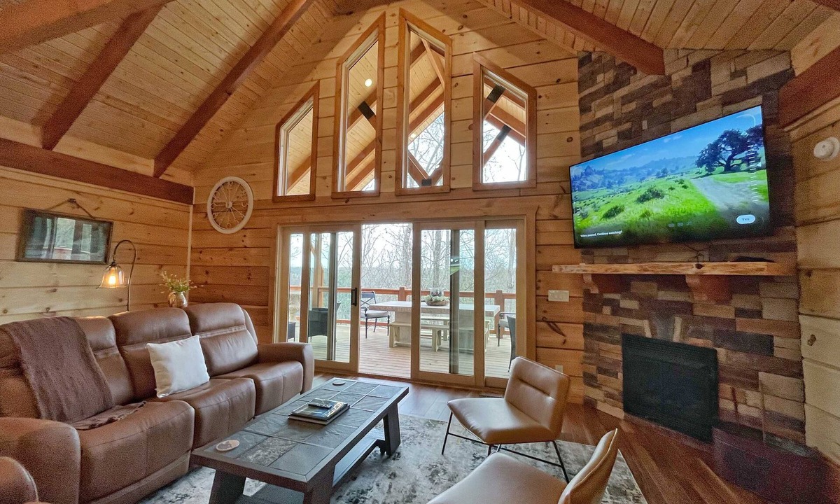 Rogers Cabin | Trail Run Inn | RRG | Gorgeous Views