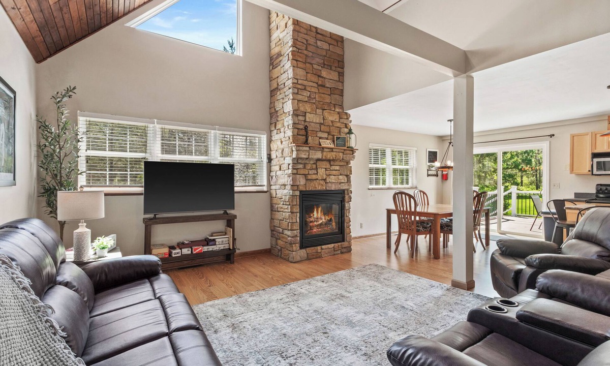 Rome House | Tranquil Retreat on Lake Arrowhead Golf Course