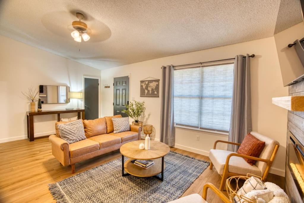 Moultrie Apartment | Travel for work - Stylish 3 BDR - Southern Georgia