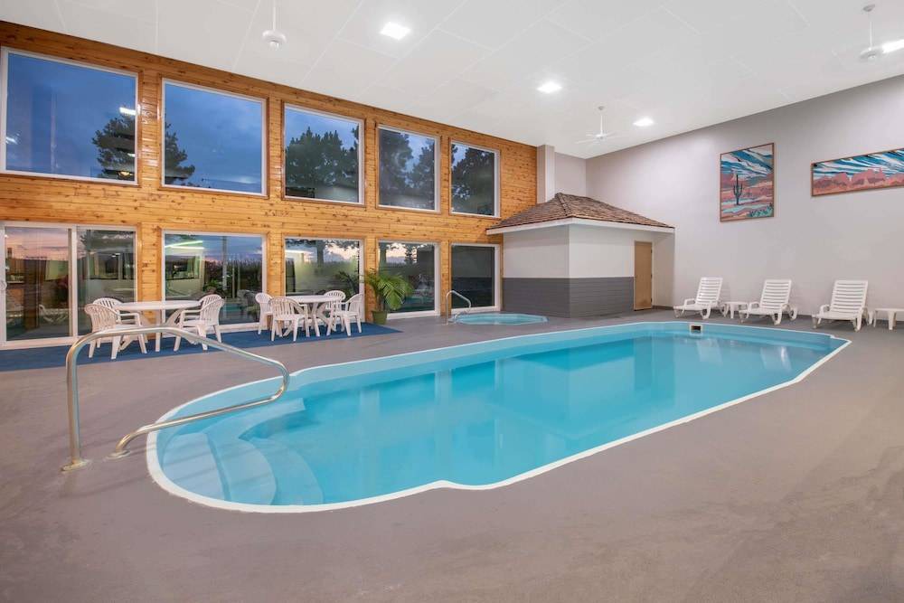 Spearfish Hotel | Travelodge by Wyndham Spearfish