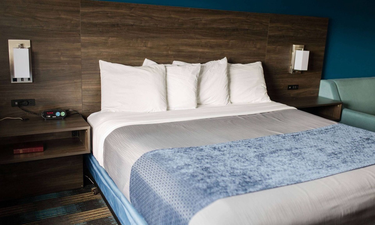 Escanaba Hotel | Travelodge by Wyndham Escanaba