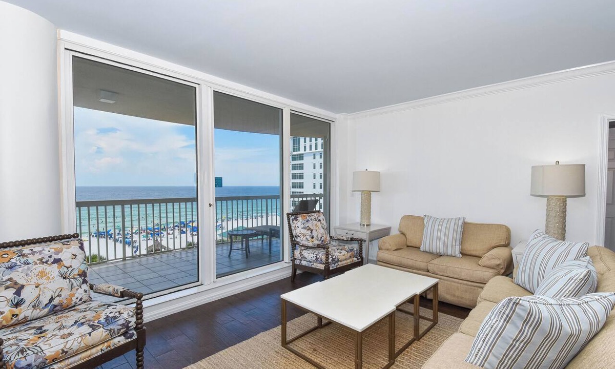 Destin Condo | Updated chic, modern beachfront condo w/private balcony!