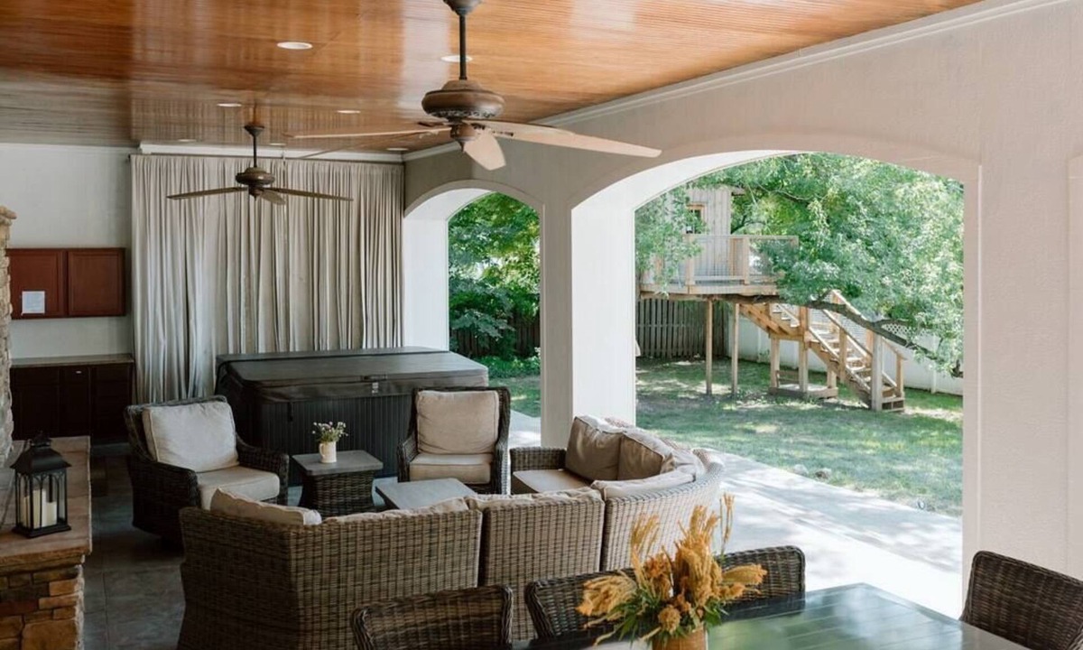 Greater South Side House | Urban Oasis