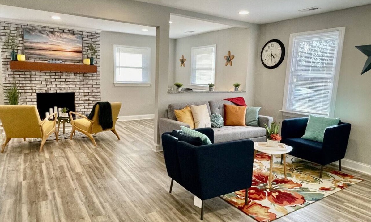 New Irving Park House | Vibrant 3BR Ranch | Prime Greensboro Location