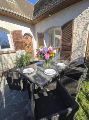 Arromanches-les-Bains House | Villa Marjo - 3 chambres- 6 Pers- Jardin- Parking - Arromanches