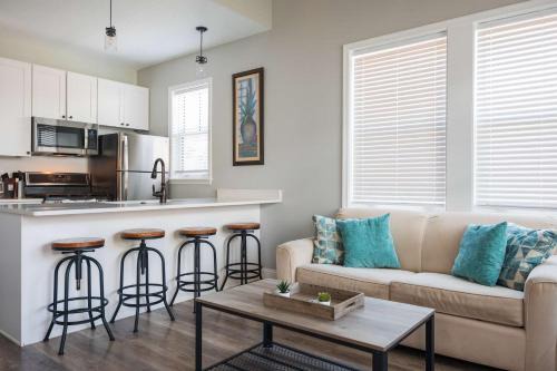 Lincolnville Apartment | Villa Mojito Unit B in Historic Downtown