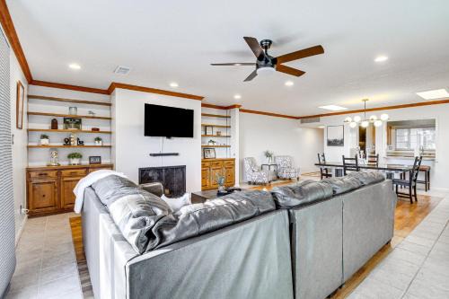 Paradise Hills Civic House | Walk to Paradise Hills Golf Course: Condo w/Patio