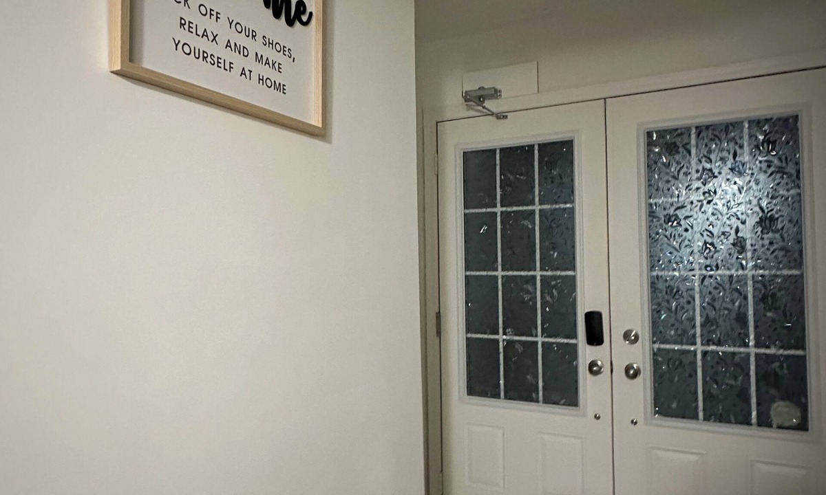 Durham Region Apartment | Warm & Cozy Lower Level Apartment in North Oshawa