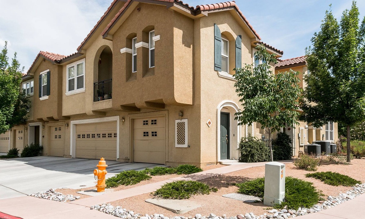 Broadbent Business Park Condo | Well Appointed 3 Bedroom 2.5 Bath in Gated Midtown Community