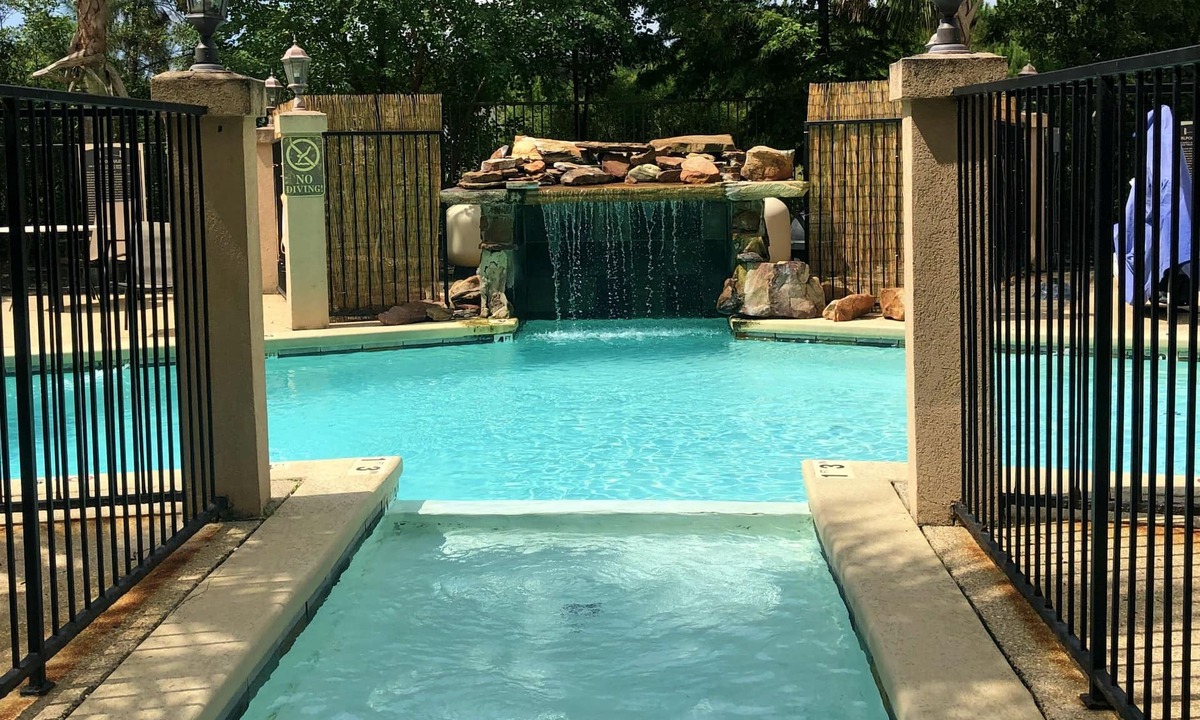 Covington Hotel | WeStay Suites - Covington Mandeville