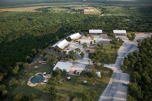Graham Resort | Wildcatter Ranch and Resort