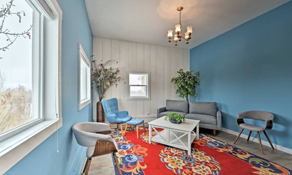 Lander Apartment | Wind River Quarters, Near Downtown. Sleeps 4.