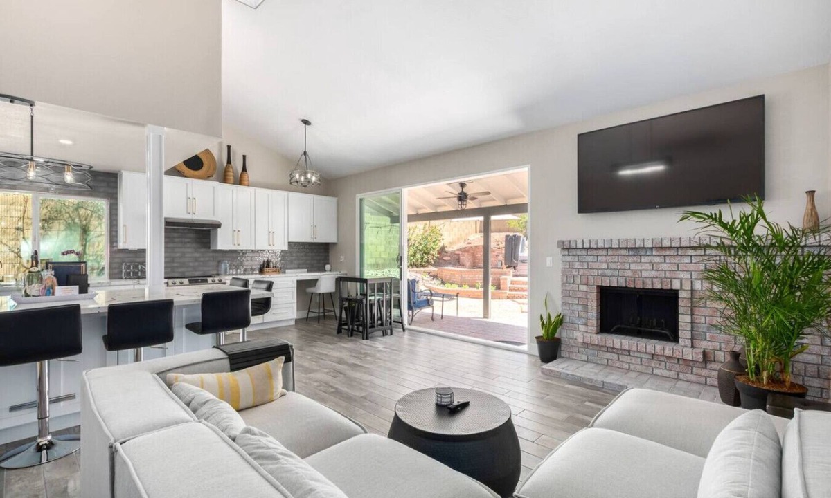Paradise Valley Village House | Zen Den- Hot Tub/Misters/Hiking/Bikes/Park