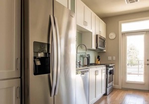 Frontdesk | Bright 1 BR Apt in Old Town Scottsdale