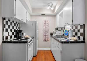 ✨ Gulf Winds Upgraded Condo — Beautiful Remodel with Queen Bed Near the Beach