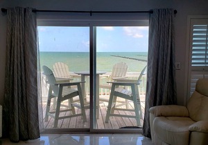 KONTIKI BEACHFRONT COASTAL ELEGANCE!