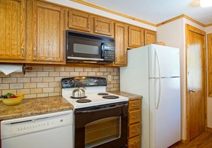 Powderidge 4 -Slope Side, Spacious 2 Br Condo in Snowshoe