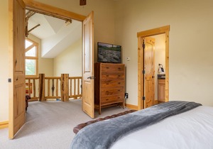 Sweeping Valley Views | Spruce Ridge 714H | Ski Getaway | Families Welcome!