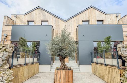 Saint-Vaast-la-Hougue House | Ô Gite de la Baie - Vue mer - Poêle - Station de recharge Électrique - Spacieux