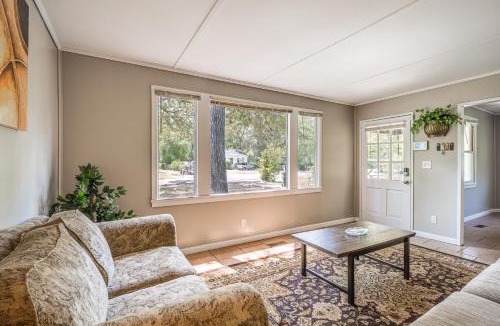 Warner Robins House | 1 Mi to Robins AFB: Family-Friendly Home!