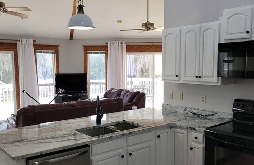 Steinhatchee House | #1 Waterfront Scalloping Fishing Paradise- GameRoom-WIFI- New Steinhatchee Dock!