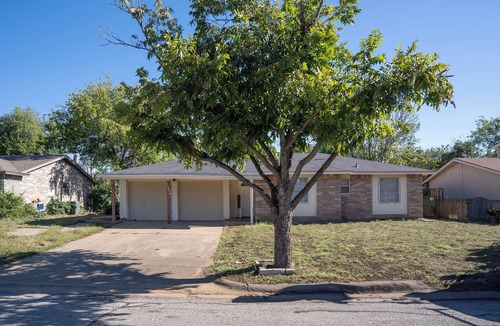 Euless House | 10-Min to DFW,Pool table house near AT&T stadium