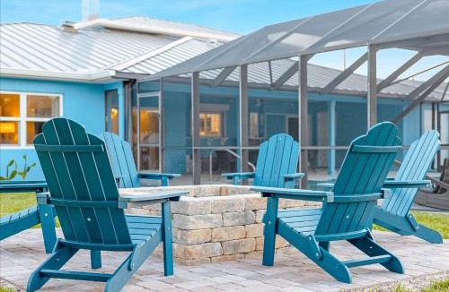 Cocoa Beach House | 120 E Park Ln