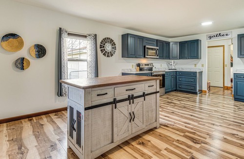 Connersville House | 17 Mi to Brookville Lake: Home w/In-Unit Laundry