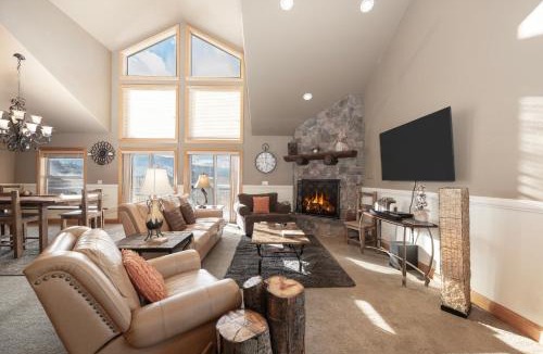 Tabernash Villa | 18 Fireweed B1