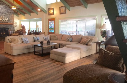 Bass Lake House | 193 m² House ∙ 4 bedrooms ∙ 12 guests