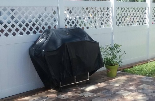 St. Augustine Beach Apartment | 1ST STREET RETREAT UPDATED DOG FRIENDLY APARTMENT WITH FENCED IN YARD!
