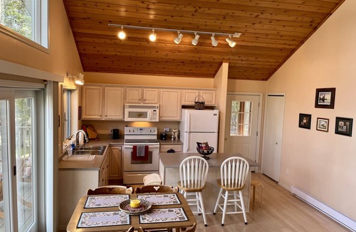 Beaver Island Cottage | 2-bed cottage on Cable's Bay with private beach
